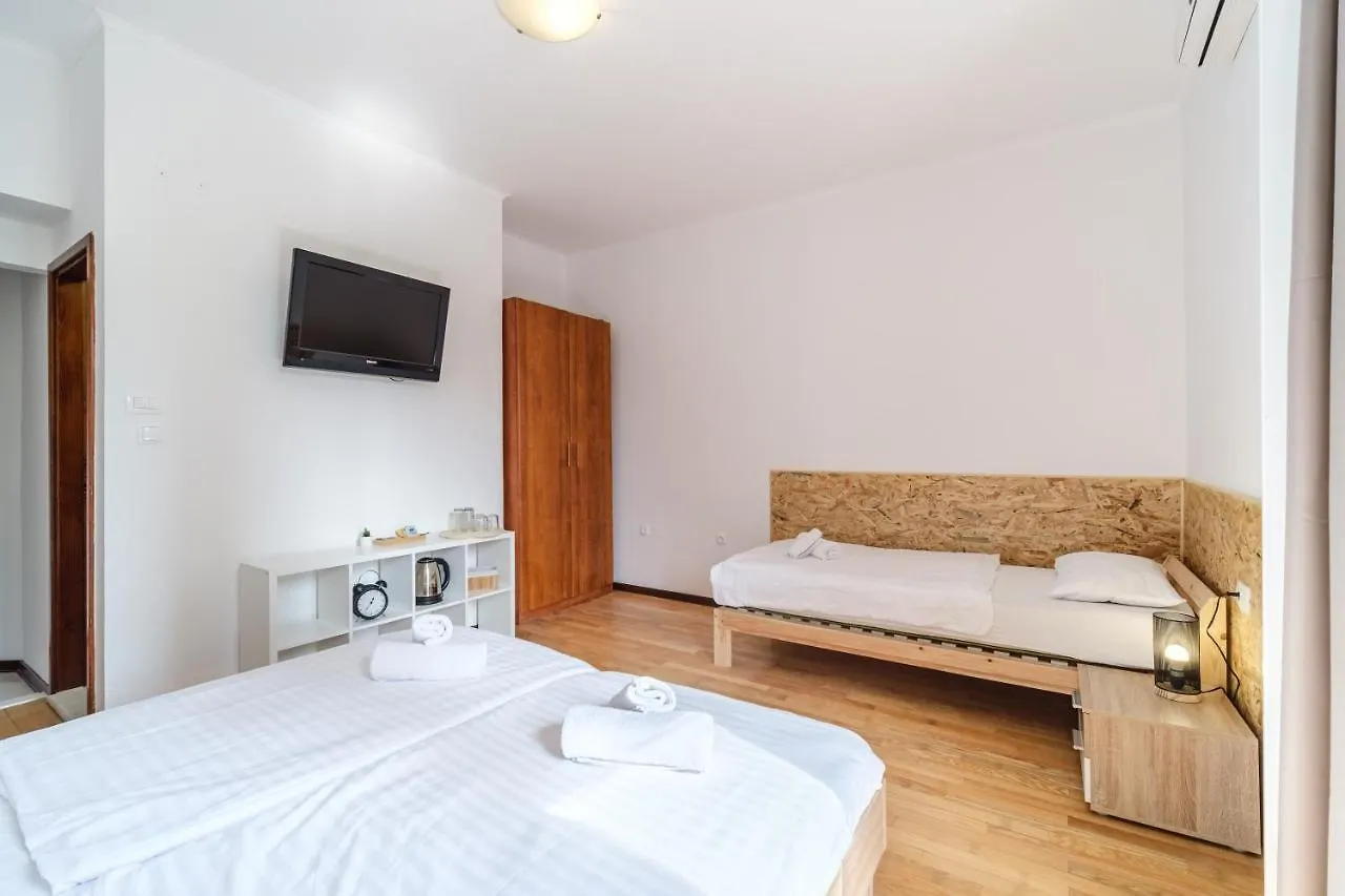 Stay In Meta Mate Split Croatia