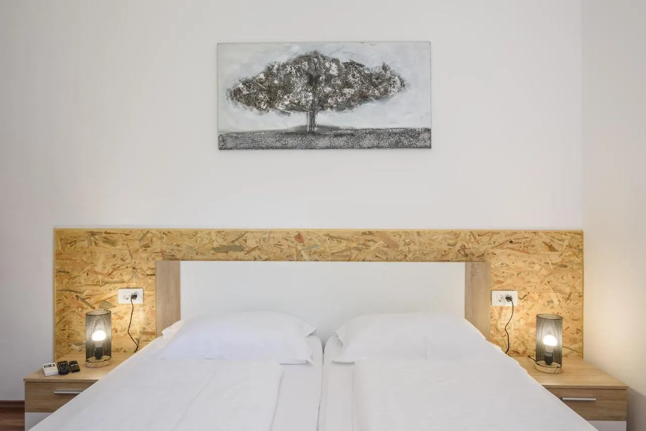 *** Hotel Stay In Meta Mate Spalato Croazia