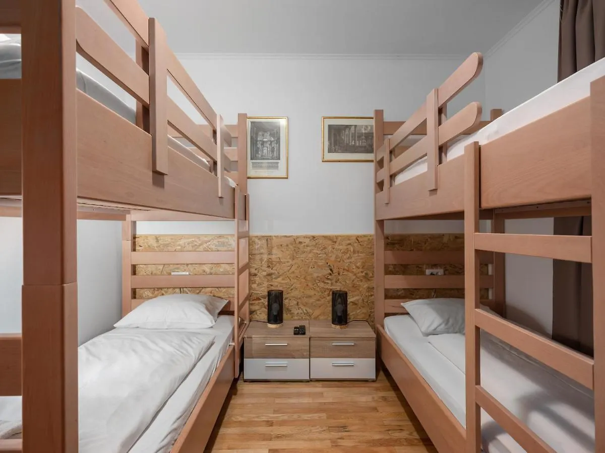 Hotel Stay In Meta Mate Spalato