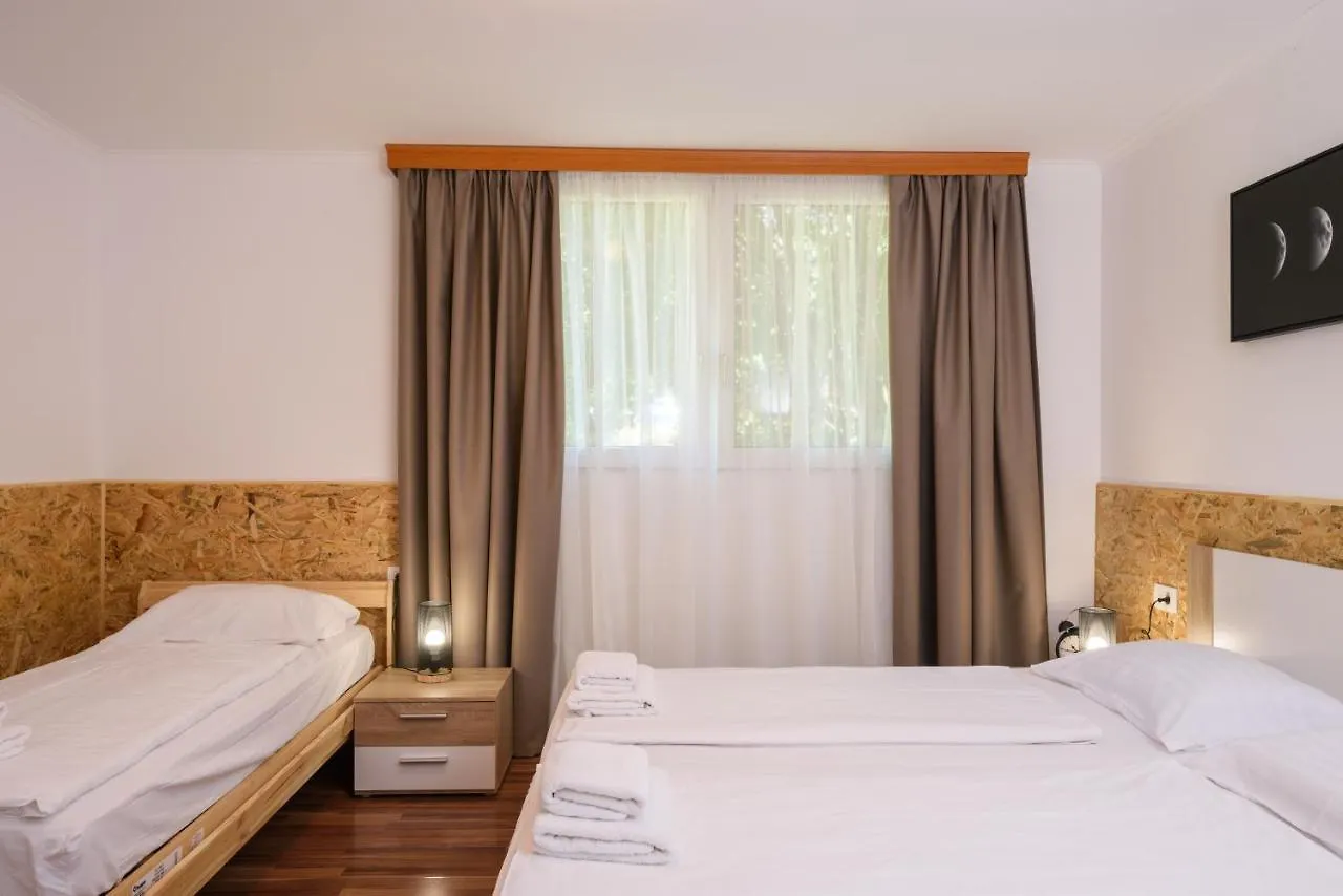 *** Hotel Stay In Meta Mate Spalato Croazia